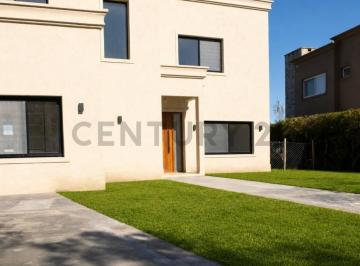Casa · 244m² · 5 Ambientes · Venta Casa El Canton Norte 5 Ambientes