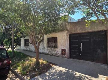 Casa · 180m² · 3 Ambientes · Casa Chalet en Venta en Virreyes, San Fernando, G. B. a. Zona Norte