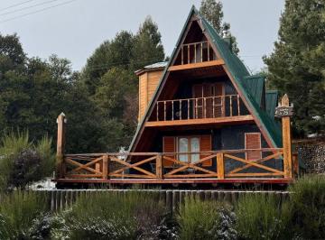 Casa de 3 ambientes, Villa Pehuenia · Alquiler Turistico Cabaña Vista Al Lago Alumine
