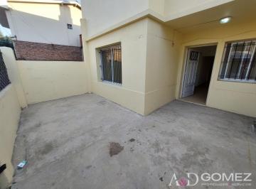 PH · 76m² · 4 Ambientes · PH 4 Amb Al Frente con Posibilidad de Cochera