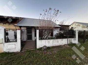 Casa · 4 Ambientes · Casa en Alquiler - Apto Local Comercial
