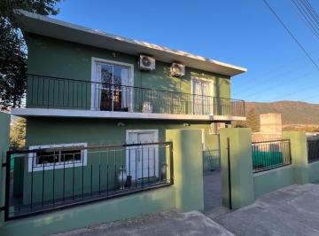 Casa · 113m² · 7 Ambientes · 1 Cochera · Venta Casa 3 Dor 3 Baños Pileta y Vista en Bialet