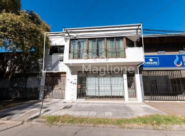 Casa · 215m² · 10 Ambientes · Casa en Planta Alta + Local Comercial