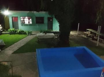 Quinta vacacional · 102m² · 3 Ambientes · 1 Cochera · Venta Casa Quinta Zona La Elena - Tandil