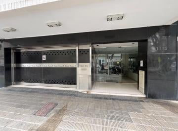 Departamento · 110m² · 6 Ambientes · 1 Cochera · Piso de Categoría en Plaza Moreno