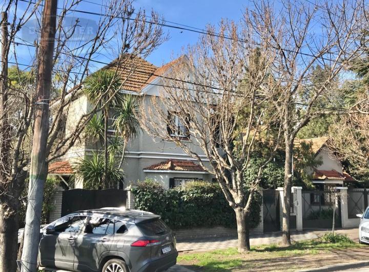 Local comercial · 321m² · 4 Dormitorios