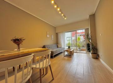 Departamento · 39m² · 2 Ambientes · 2 Amb a La Calle con Balcon Saliente