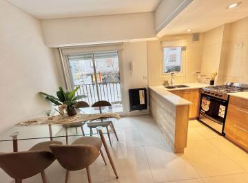 Departamento · 70m² · 3 Ambientes · 3 Amabientes a La Calle con Balcon Saliente