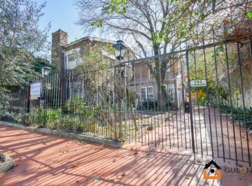 Casa de 4 ambientes, Almirante Brown · Casa en Venta en Adrogué - Amplitud, Luminosidad y Excelente Ubicación