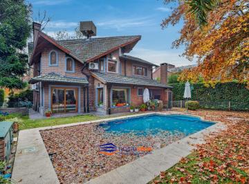 Casa · 196m² · 5 Ambientes · 5 Cocheras · Casa a La Venta en Club de Campo La Tradicion, Moreno