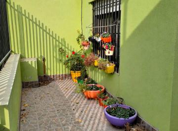 Casa de 4 ambientes, Neuquén · Casa en Alquiler 3 Dorm. - Calle Rio Uruguay