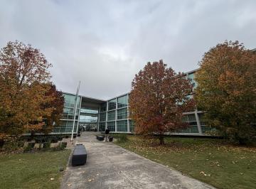 Oficina comercial · 129m² · 2 Cocheras · Oficina en Venta en Skyglass I - Pilar