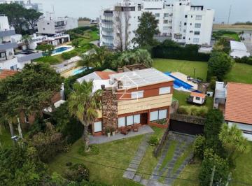 Foto1 · Venta Casa 3 Dorm. Pinares