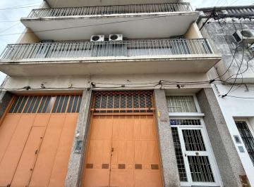 PH · 145m² · 3 Dormitorios · Venta - PH de 3 Dorm. en Zona Sur, Rosario