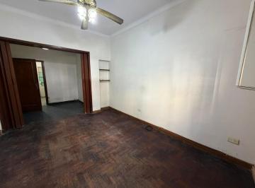 Departamento · 52m² · 3 Ambientes · Departamento Tres Ambientes en Venta en Planta Baja