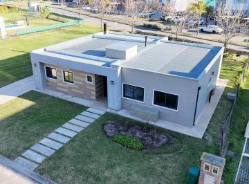 Casa · 130m² · 4 Ambientes · Casa en El Barrio Privado Lagoon - Pilar