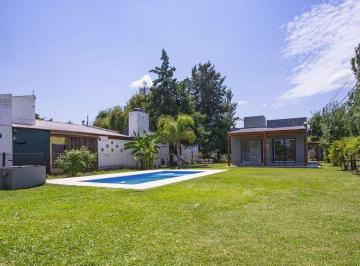 Casa · 59m² · 3 Ambientes · 1 Cochera · Venta Casa de Dos Dorm. - Punta Chacra Roldan