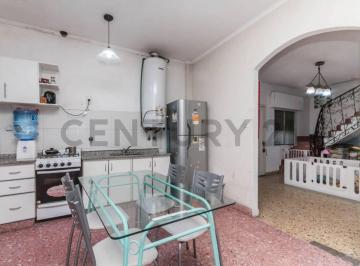 Casa · 56m² · 3 Ambientes · Venta PH 3 Ambientes con Balcón - en Gerli, Lanús