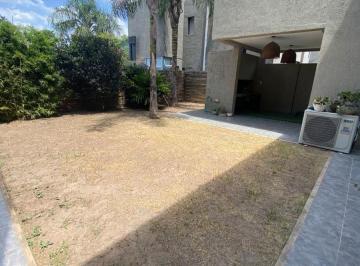 PH de 6 ambientes, Córdoba · Condominio Casa Plaza Villa Belgrano 3 Dorm.