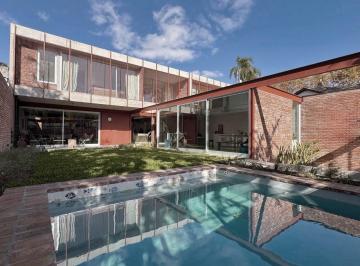 Casa · 227m² · 6 Ambientes · 1 Cochera · Casa Venta 5 Ambientes con Jardin y Pileta Acassuso