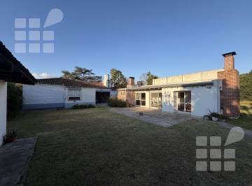 Casa · 300m² · 4 Ambientes · Casa en Manuel B Gonnet