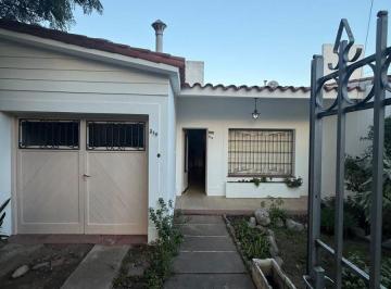 Casa de 5 ambientes, Córdoba · Alquilo Casa en Zona Norte Barrio Villa Cabrera