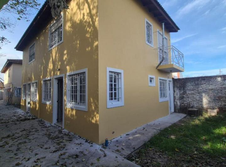 Casa · 70m² · 2 Ambientes · 1 Cochera