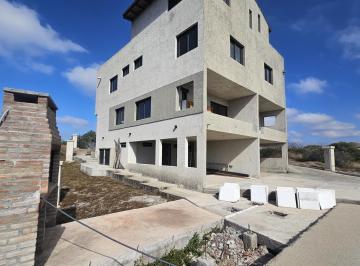 Casa · 462m² · 3 Dormitorios · 1 Cochera · Casa en Villa del Lago