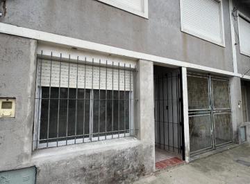 PH · 90m² · 4 Ambientes · 1 Cochera · Casa de 4 Amb con Cochera