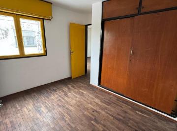 Departamento · 50m² · Alquilo Departamento 2 Dorm. en Arturo m Bas 613