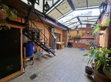 PH · 89m² · 4 Ambientes · PH de 4 Ambientes con Patio y Terraza Propia. Venta Coghlan
