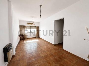 Departamento · 64m² · 4 Ambientes · 1 Cochera · Venta Departamento 4 Ambientes con Cochera Apto Credito en Lanus Oeste