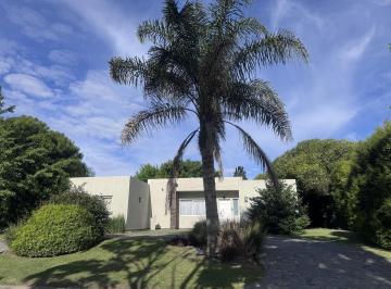 Casa · 140m² · 4 Ambientes · Casa en Fincas II en Venta, Apto Credito