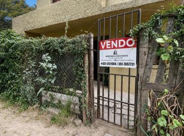 Casa · 134m² · 12 Ambientes · 1 Cochera · Casa en Venta en Barrio Industrial Oeste 6 Dorm. Mas Depto a Reciclar