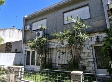 Casa de 5 ambientes, Liniers · Casa 5 Amb. en Venta - Caba Linies - Recidencial - Excelente Ubicacion.