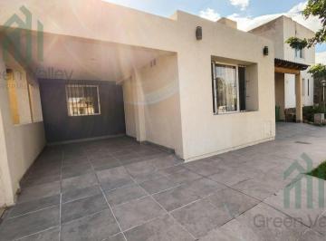 Casa · 178m² · 5 Ambientes · 2 Cocheras · Casa en Barrio Privado Vista Olivo Apta Credito