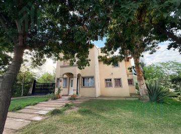 Casa · 185m² · 5 Ambientes · Casa en Country Mendoza Rugby Club