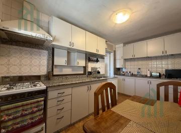 Casa · 147m² · 5 Ambientes · 2 Cocheras · Casa en Venta 3 Dorm. en Godoy Cruz