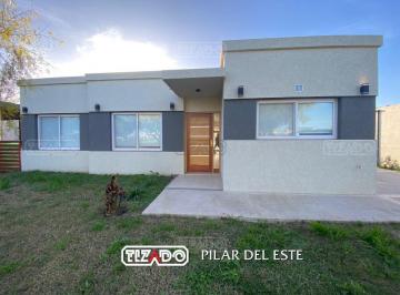 Casa · 116m² · 4 Ambientes · Casa en Alquiler en Santa Elena, Pilar del Este, Pilar
