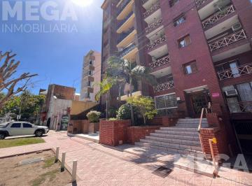 Departamento · 70m² · 3 Ambientes · Se Alquila Departamento Dos Dorm.. Andres Pazos 360