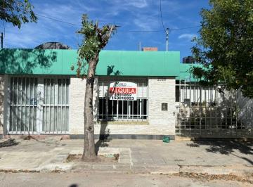 Casa de 6 ambientes, Córdoba · Hermosa y Amplia Casa en Alquiler, Barrio Marechal.
