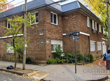 PH · 116m² · 4 Ambientes · Muy Lindo PH en Venta Frente a La Plaza de Olivos - Alberdi Al 1000