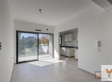 Departamento · 61m² · 3 Ambientes · Departamento en Venta - 2 Dorm. 1 Baño - Balcón - 72 m² - La Plata