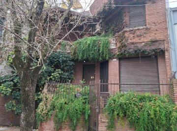 Casa · 203m² · 4 Ambientes · 1 Cochera · Venta Casa en Saavedra