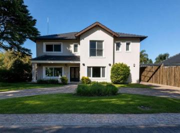 Casa de 6 ambientes, Pilar · Mapuche Venta 4 Dorm Ulrich Propiedades