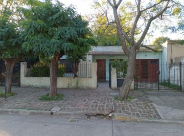Casa · 131m² · 3 Ambientes · 2 Cocheras · Casa en Venta - Burzaco