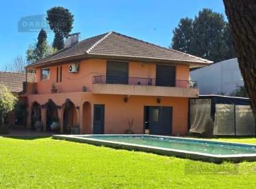 Casa · 1416m² · 5 Ambientes · 7 Cocheras · Casa en Venta