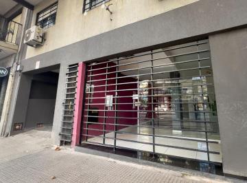 Departamento · 58m² · 3 Ambientes · 1 Cochera · Parque Patricios Venta Moderno 3 Amb Frente Cocher