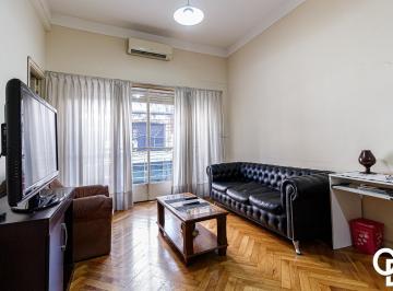 Departamento · 58m² · 3 Ambientes · Venta - Depto 3 Amb Al Frente con Balcon y Patio - Azcuenaga y Corrientes
