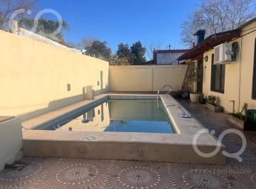 Casa · 101m² · 4 Ambientes · 2 Cocheras · Venta Casa 4 Ambientes San Vicente Centro